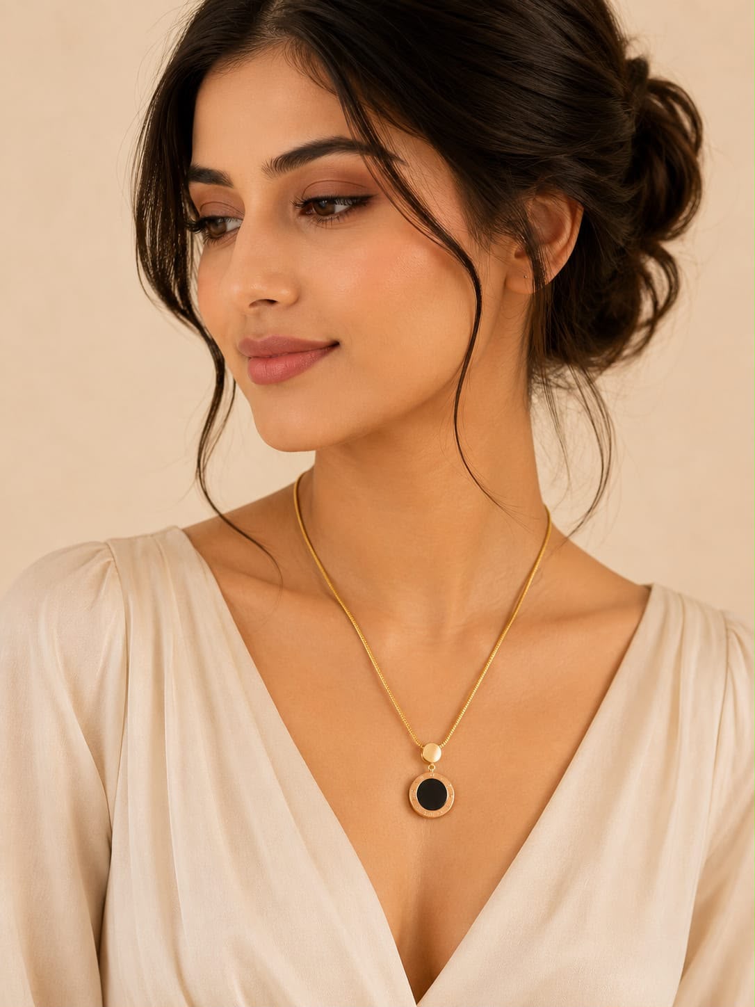 Black Double Circle Pendant Necklace